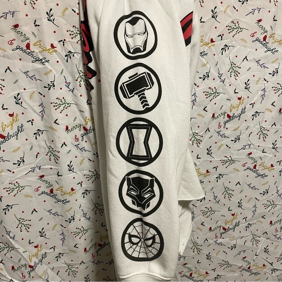 Marvel Cropped White Sweater Size XL - Picture 3 of 12
